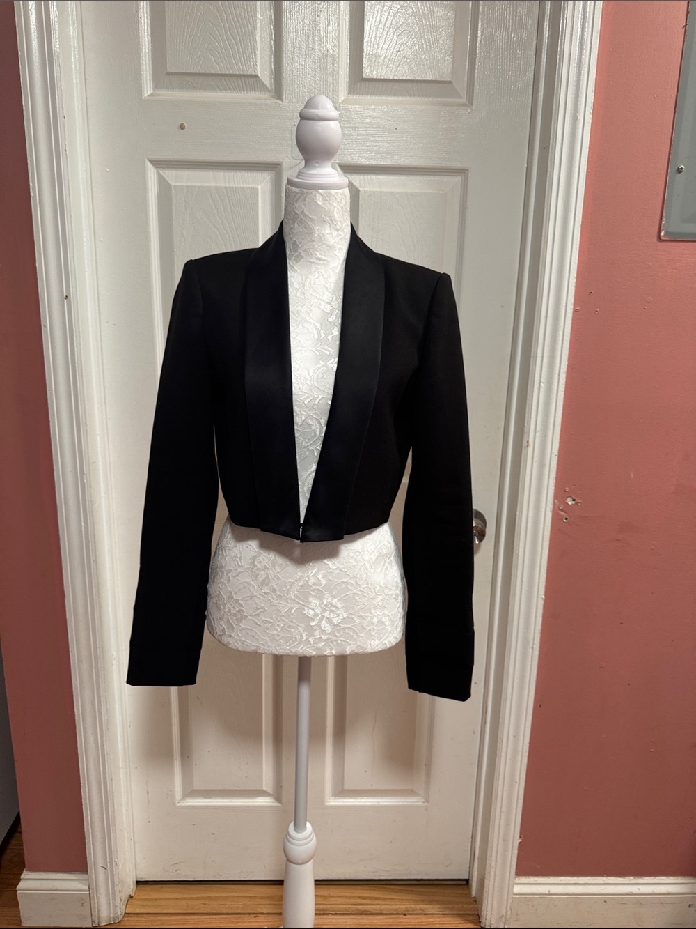 BCBG Black Cropped Satin Lapel Blazer